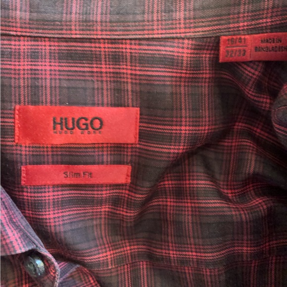 HUGO BOSS. MENS LONG SLEEVE. SLIM FIT. DARK RED - Picture 2 of 2